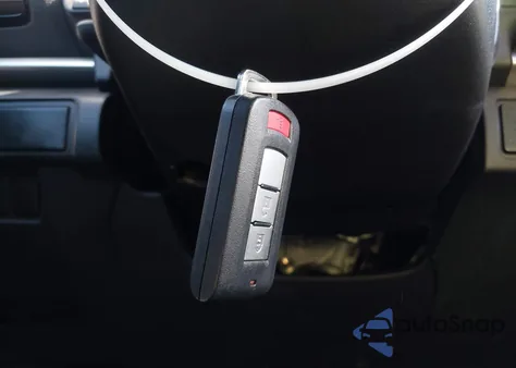 2025 Mitsubishi Eclipse Cross Le S-Awc z USA, uszkodzony, nr VIN JA4ATVAA7SZ010128